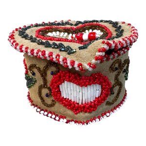 Handcrafted Heart Shaped Beaded Native American Iroquois Trinket Box Suede Lined